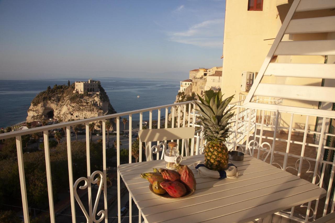 Le Tolde Del Corallone Aparthotel Tropea Exterior photo